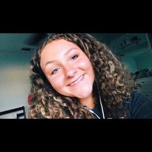 Meet your Posher, Zoe